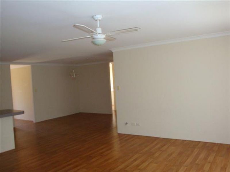 13 Vanilla Glade, Kenwick WA 6107