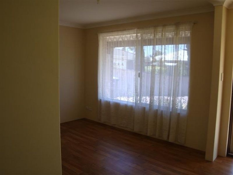 13 Vanilla Glade, Kenwick WA 6107
