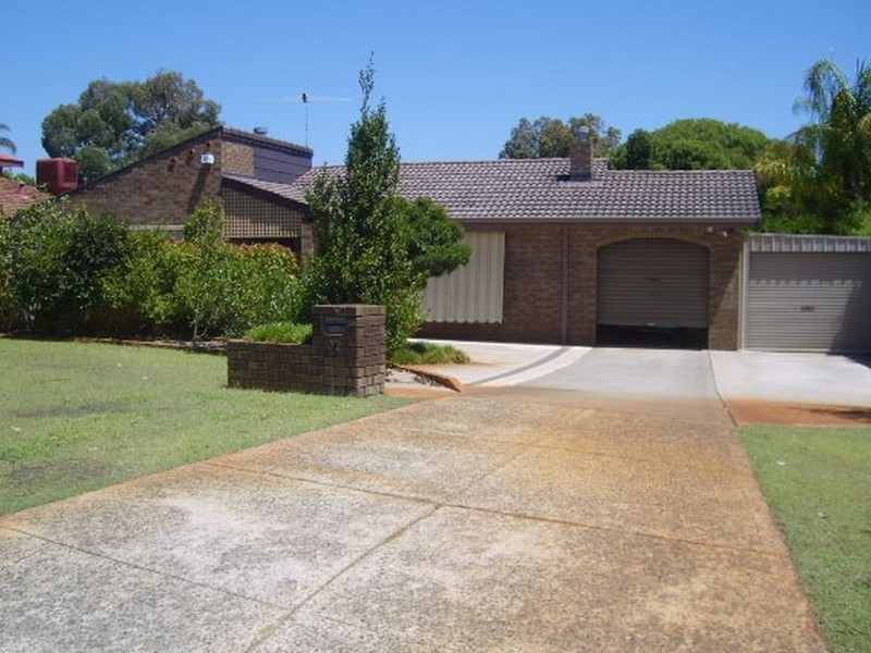 37 Matthew Avenue, Leeming WA 6149