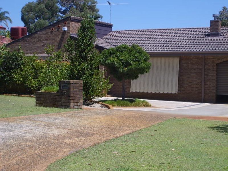 37 Matthew Avenue, Leeming WA 6149