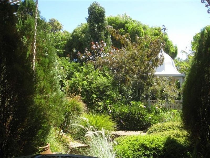 37 Matthew Avenue, Leeming WA 6149