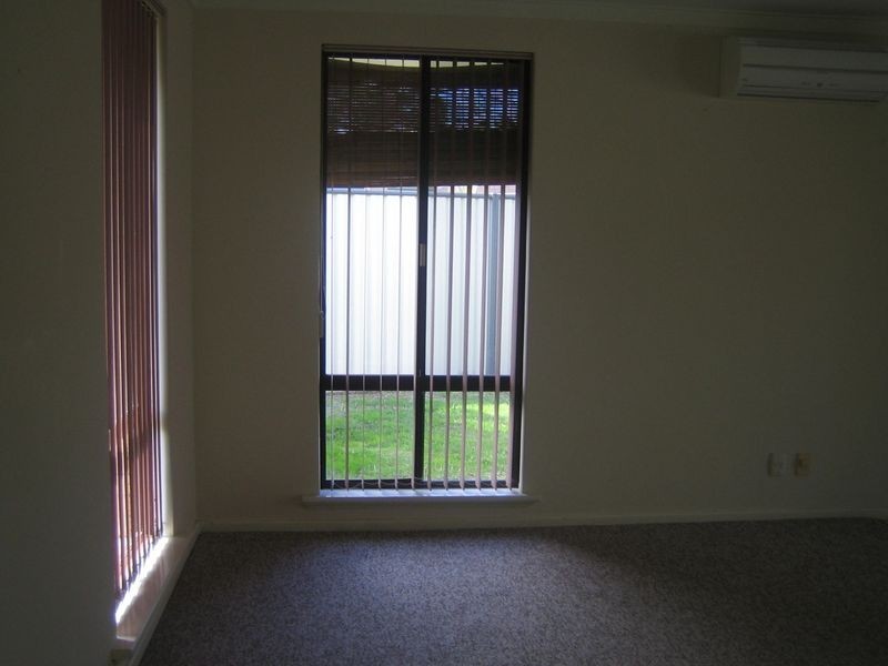 22b Hatcher Way, Parkwood WA 6147