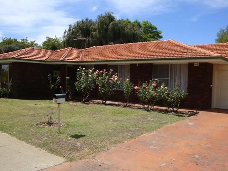 102 Pine Tree Gully, Willetton WA 6155