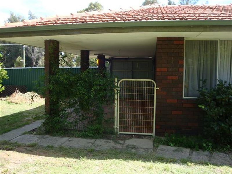 102 Pine Tree Gully, Willetton WA 6155