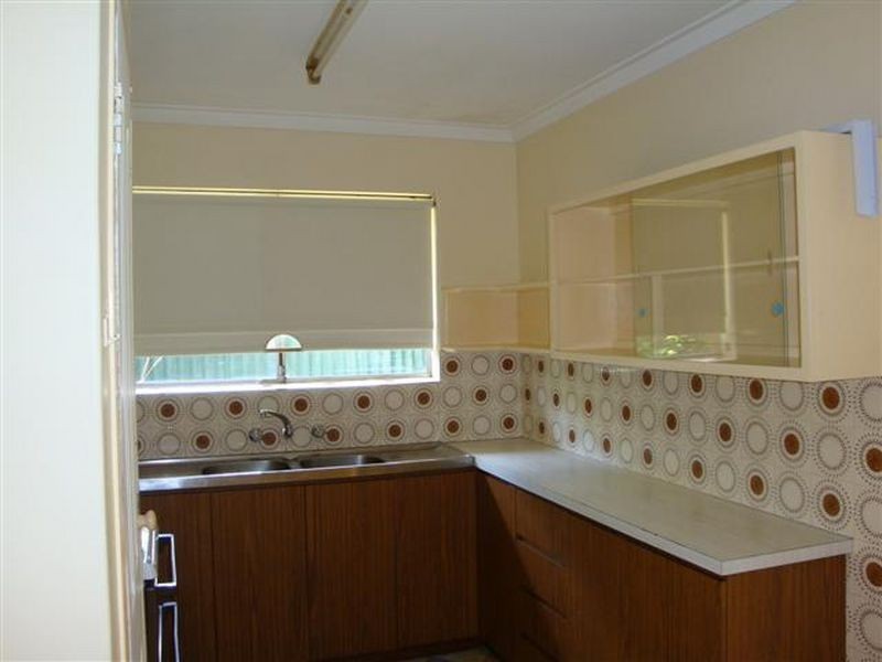 102 Pine Tree Gully, Willetton WA 6155