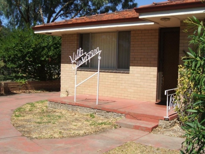 313 Shepperton Rd, Victoria Park WA 6100