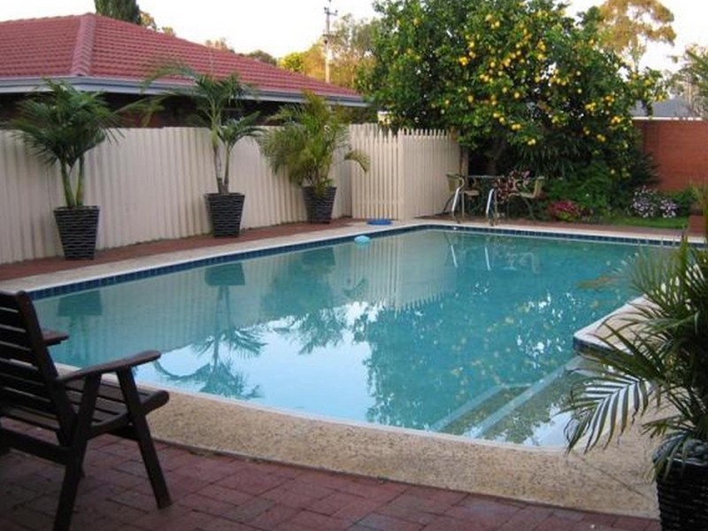 5 Tudor Ave, Shelley WA 6148