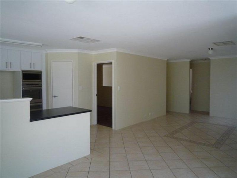 14 Huntley Close, East Cannington WA 6107