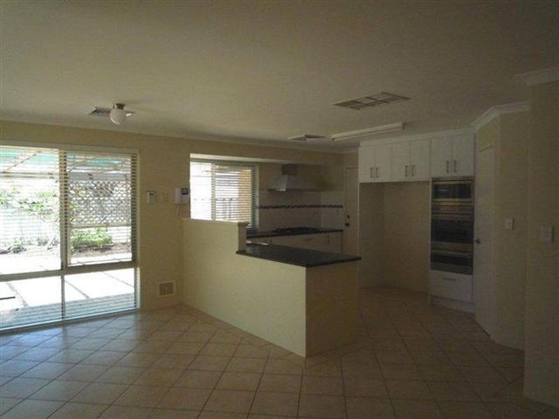 14 Huntley Close, East Cannington WA 6107