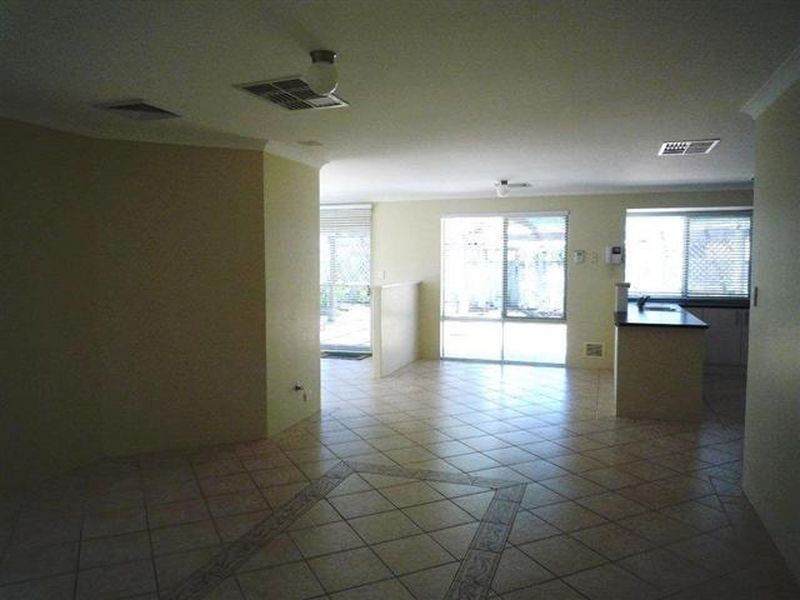 14 Huntley Close, East Cannington WA 6107