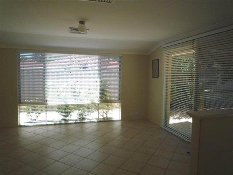 14 Huntley Close, East Cannington WA 6107