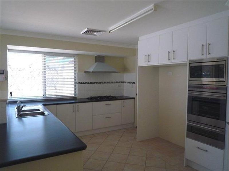 14 Huntley Close, East Cannington WA 6107