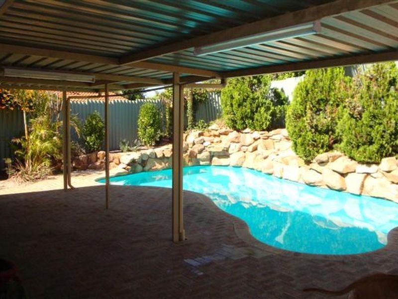 18 Wainwright Close, Willetton WA 6155