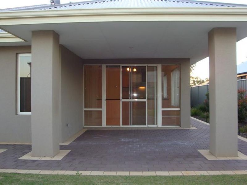 6 Weybridge Drive, Wellard WA 6170