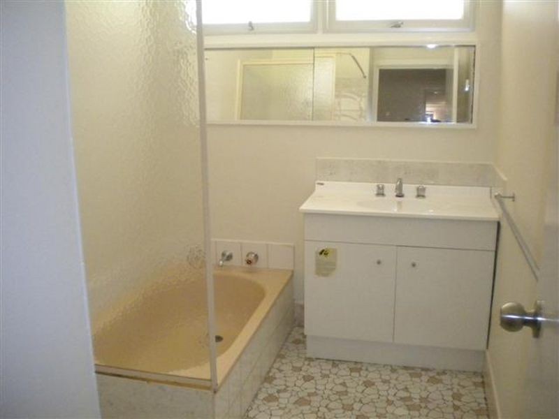 14 Bilich Street, Gosnells WA 6110