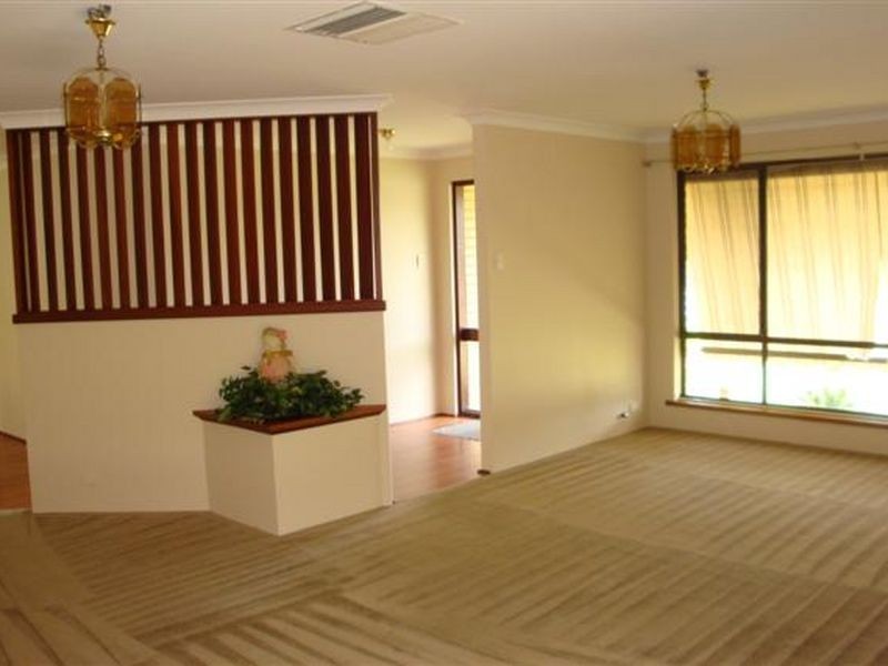 41 Glenarber Way, Willetton WA 6155