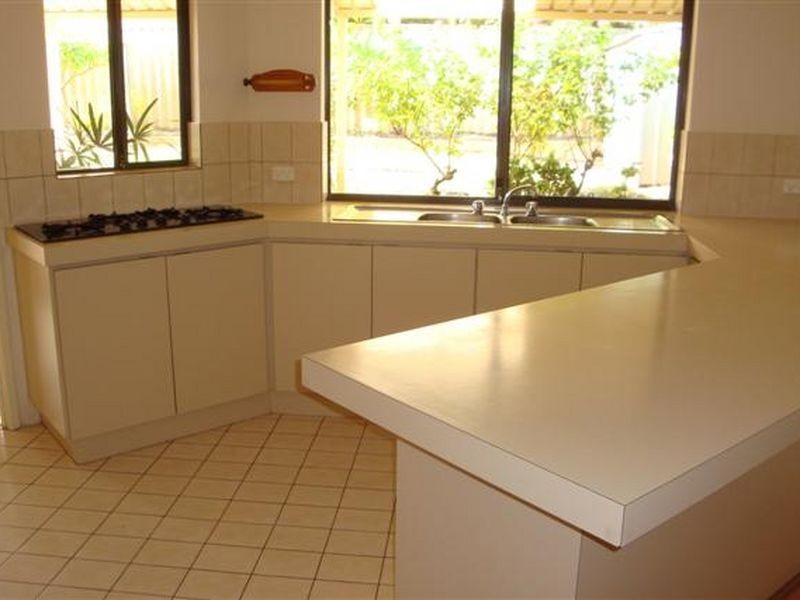 41 Glenarber Way, Willetton WA 6155