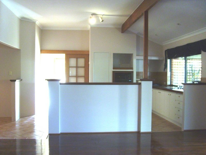 21 Greenshank Close, East Cannington WA 6107