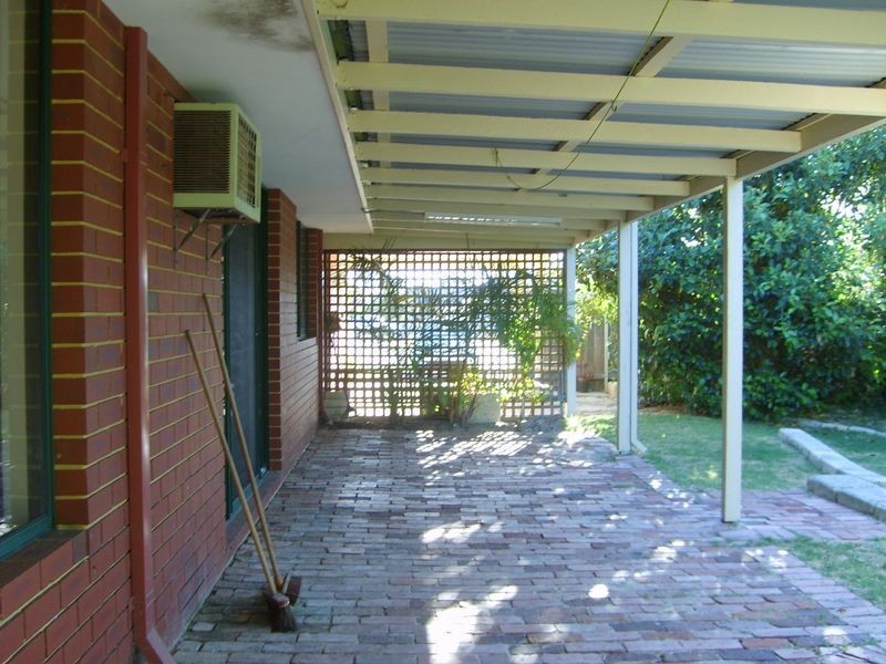 21 Greenshank Close, East Cannington WA 6107