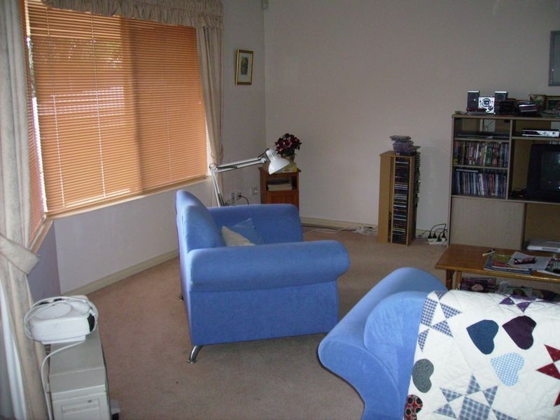 8b Jean Street, Beaconsfield WA 6162