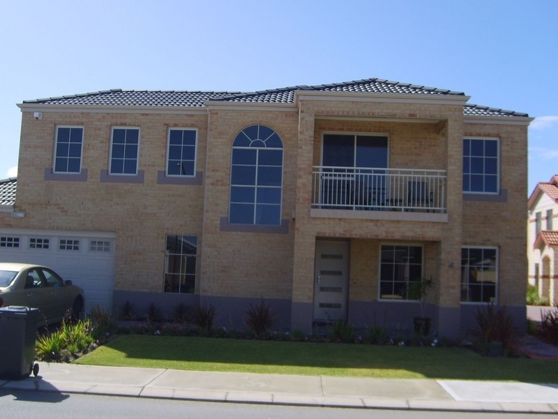 1/6 Batsford Way, Canning Vale WA 6155