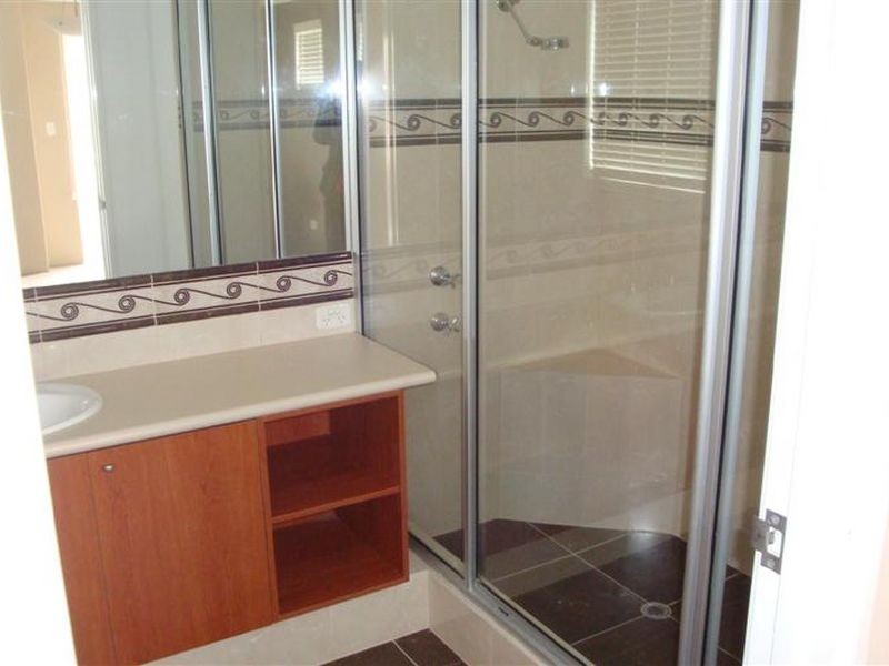 34 Brennan Ave, Canning Vale WA 6155