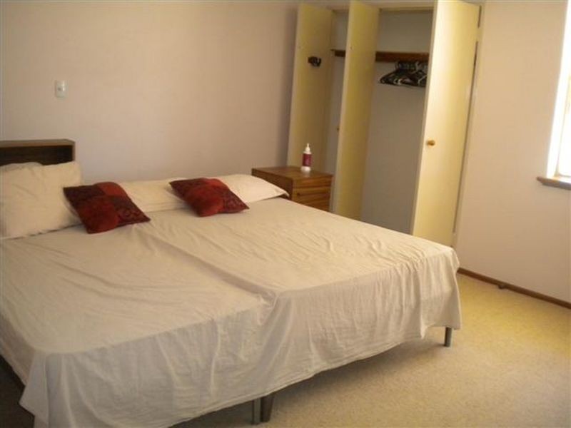 38 Eudanda Place, Cannington WA 6107