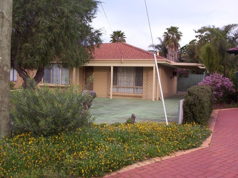 7 Carnac Close, Riverton WA 6148