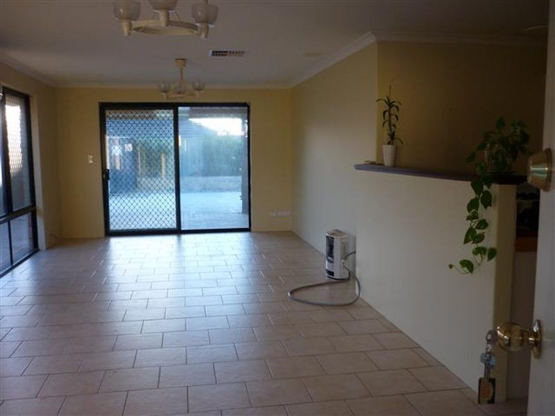 24 Fruit Tree Crescent, Forrestfield WA 6058