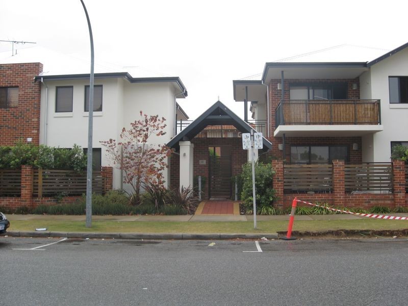 2/2 Lichfield Street, Victoria Park WA 6100