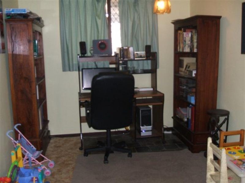 112 Vellgrove Ave, Parkwood WA 6147