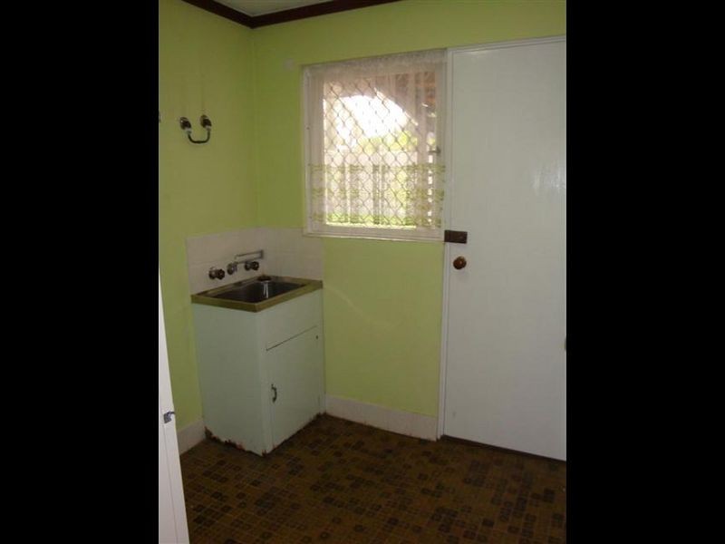 48 Warton Road, Huntingdale WA 6110