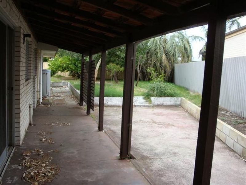 48 Warton Road, Huntingdale WA 6110