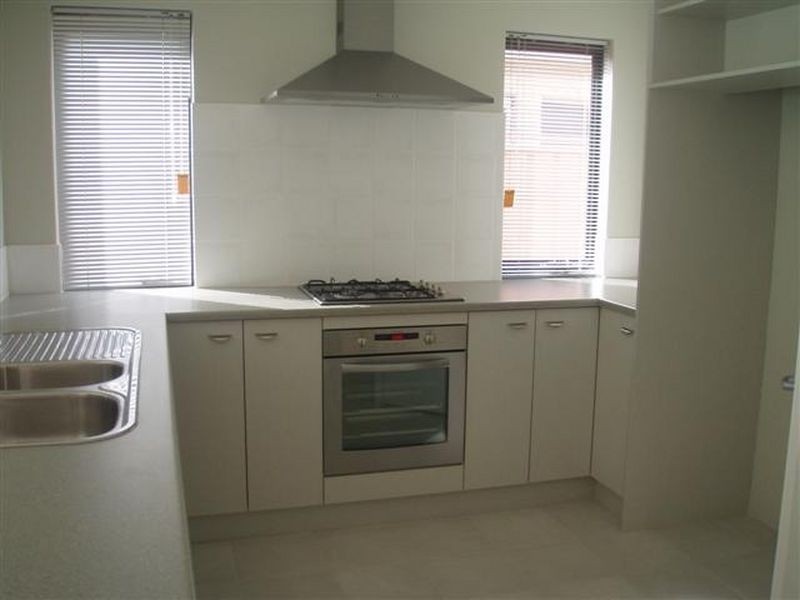 2/50 Claridge Circle, Thornlie WA 6108