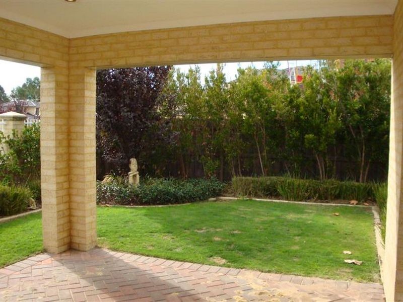 34 Brennan Ave, Canning Vale WA 6155