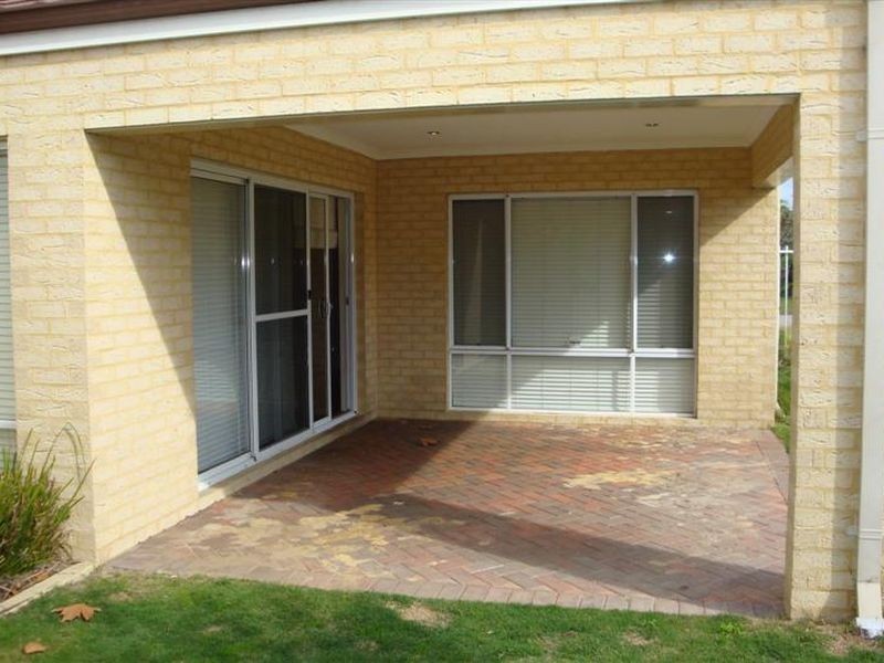 34 Brennan Ave, Canning Vale WA 6155