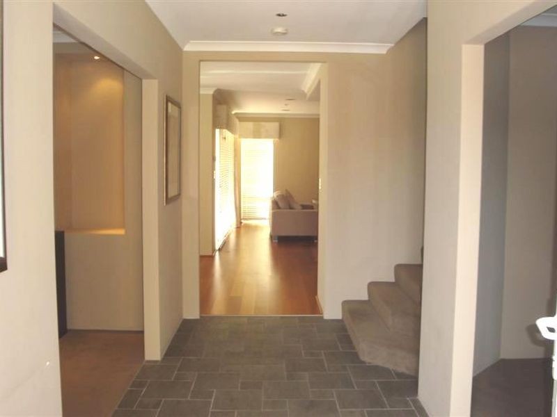 34 Brennan Ave, Canning Vale WA 6155