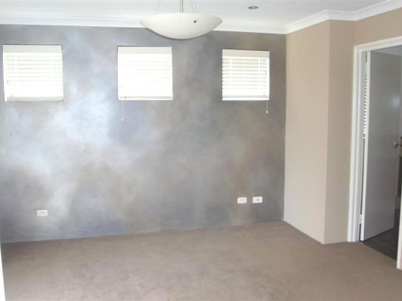 34 Brennan Ave, Canning Vale WA 6155