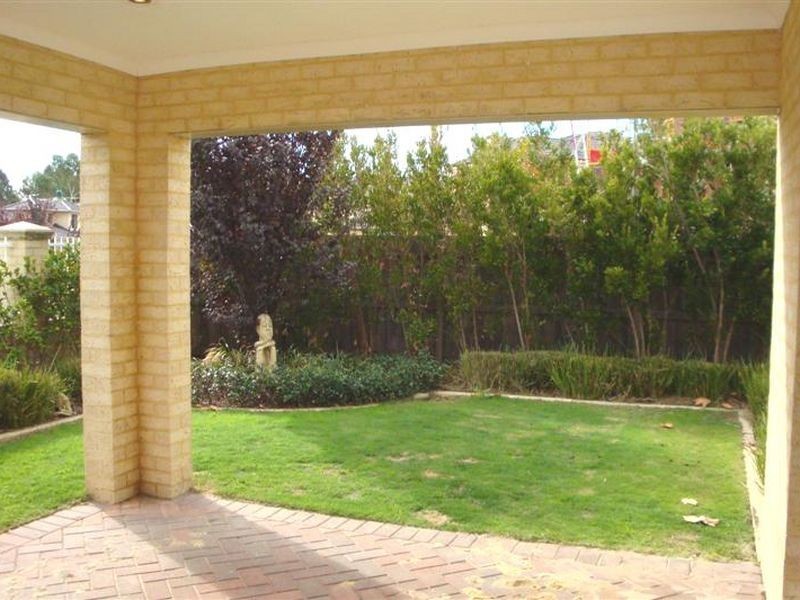 34 Brennan Ave, Canning Vale WA 6155