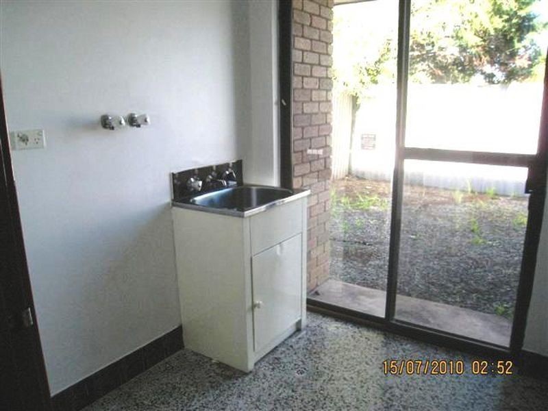 8 Merino Court, Thornlie WA 6108