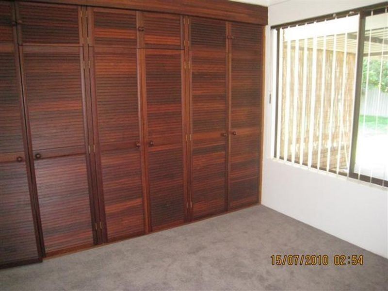 8 Merino Court, Thornlie WA 6108