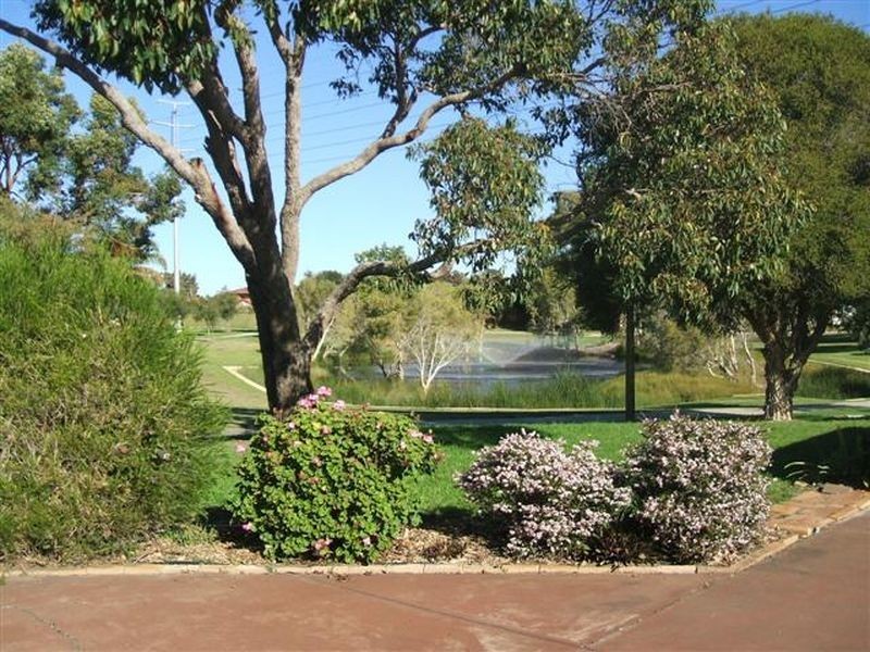 4/7 Tarun Court, Cannington WA 6107