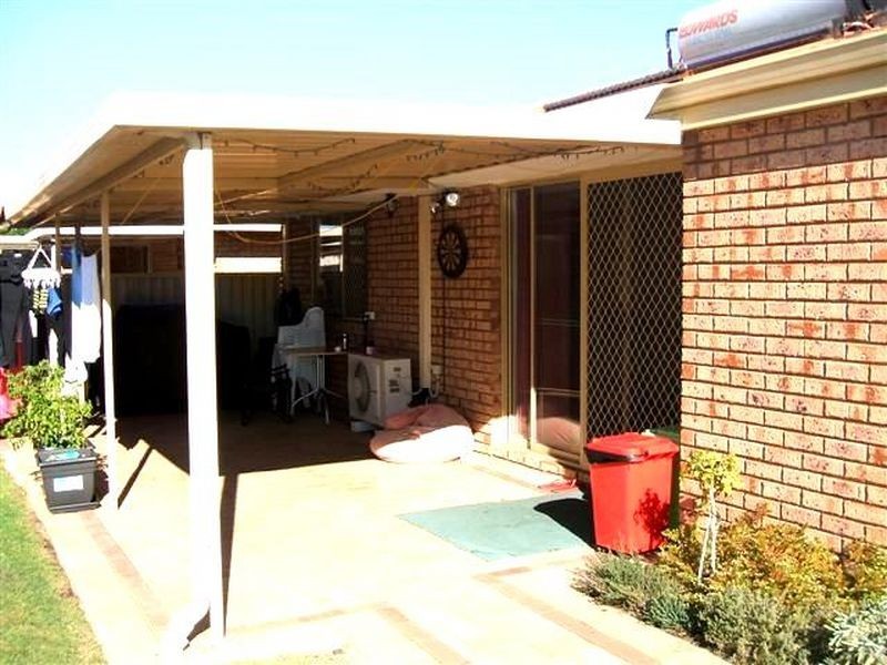 4/7 Tarun Court, Cannington WA 6107