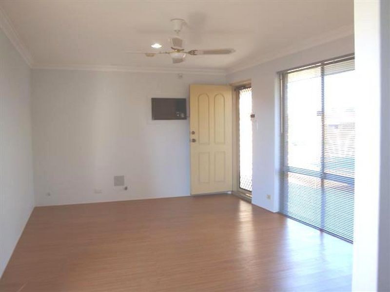 7/208 Burslem Drive, Maddington WA 6109