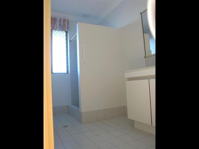 7/208 Burslem Drive, Maddington WA 6109