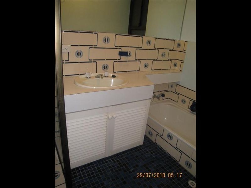 112 Vellgrove Ave, Parkwood WA 6147