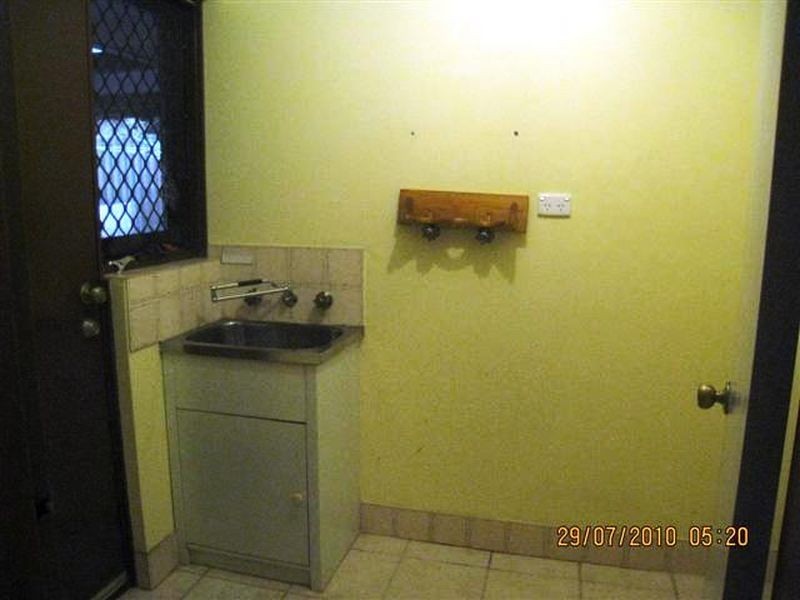 112 Vellgrove Ave, Parkwood WA 6147