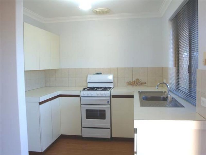 7/208 Burslem Drive, Maddington WA 6109