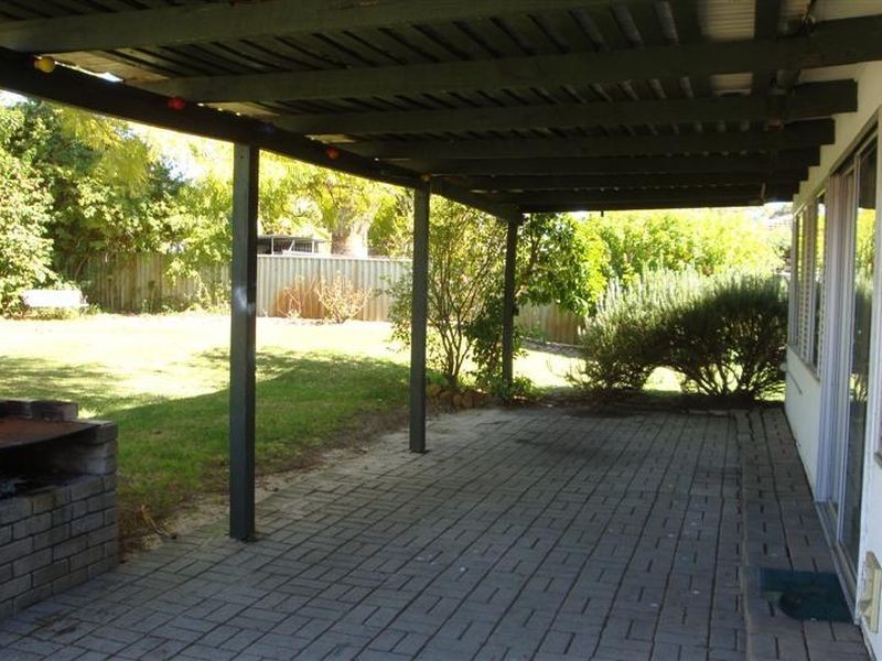 13 Laconia Court, Riverton WA 6148