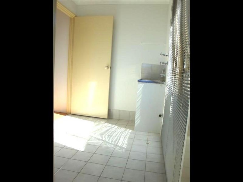 7/208 Burslem Drive, Maddington WA 6109